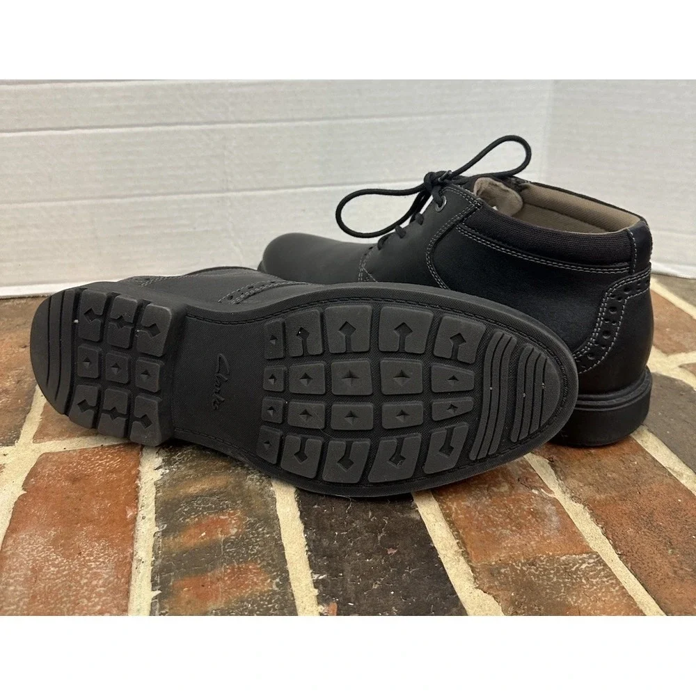 Clarks Men's Black Leather Boots Chukka Ankle Lace-Up Round Toe Comfort Sz 12